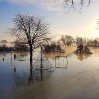 Land unter auf dem Spielplatz an der Stadtmauer