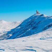Blick auf die Radarstation der Koralpe