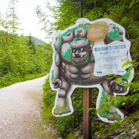 Geisterklamm - Einstein Aufsteller.jpg