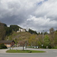 Blick zur Burgruine Lichtenegg