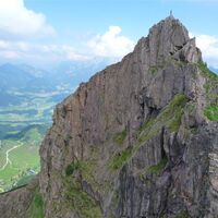 Gipfel mit Gipfelwand