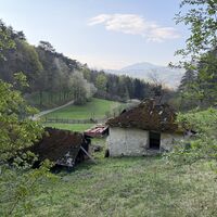 Rückblick talauswärts. Das Revitalisierungsprojekt wartet offenbar noch auf seine Revitalisierung.