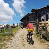 15.3 km Anna-Schutzhaus