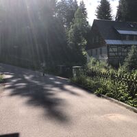 an der Straße