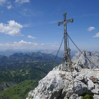 Gipfelkreuz auf der Schaufelwand 2.012m