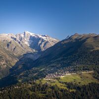 Blick auf Bellwald und das Wannenhorn