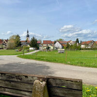 Sitzbank mit Blick auf Berkach