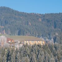 Hotel Muhr und Hirschalmhütte im Raureif_NUP Pöllauer Tal_Oststeiermark