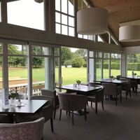 Cafe´am Meer Innenansicht