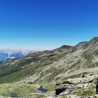 Rückblick zum Glungezer und auf die blauen Seen