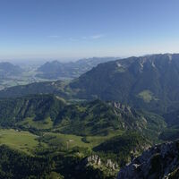 Panorama nach Norden, Blick zum Zahmen Kaiser und ganz rechts die Hackenköpfe