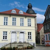 Rathaus und Stadtkirche in Königslutter am Elm