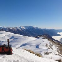 Blick Richtung Krn und auf die neblige Schlange im Soča-Tal.