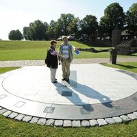 Sonnenuhr im Skupturenpark
