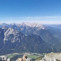 Blick hinüber auf das Wettersteingebirge