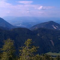 Rjautza: Blick auf Matschacher Gupf und Sinacher Gupf und zwischen drinnen liegt das oberer Rosental