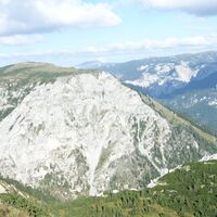 Blick zur Zäunlwand und Lomstein etc.