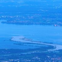 Blick auf das Rheindelta und Wasserburg am Bodensee