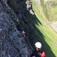 Erste Wand im Klettersteig