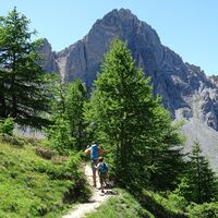 Weg zum Col des Acles - Mezzodì-Spitze im Hintergrund