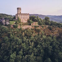 Burg Pyrmont bei Roes