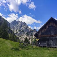 Lögerhütte mit Dolomitenfeeling, hi. Almkogel