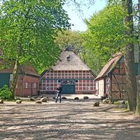 Das Heimatmuseum Scheeßel mit den Hauptgebäuden des Meyerhofes