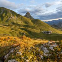 Idyllische Landschaft rundum die Tilisuna-Hütte