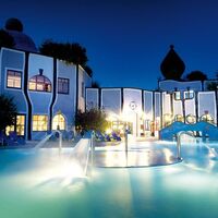 Rogner Bad Blumau bei Nacht