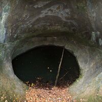 Blick in den Ughürig Brunne