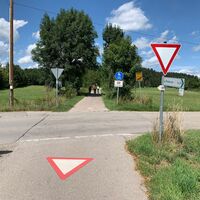 Radweg-Überquerung bei Hawangen