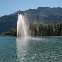 Der Springbrunnen im Hafen von Weesen