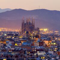Sagrada Familia von Barcelona in der Dämmerung