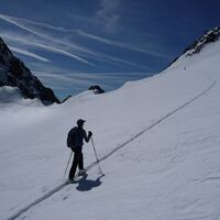 Wie zu sehen erreichen wir den Südostgrat etwas oberhalb des Mitterkarjochs 3470m