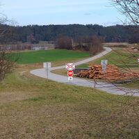 35.1 km Waldviertlerbahn, im Hintergrund der Ulrichsteich