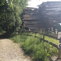 Schotterweg entlang der Ennsufer