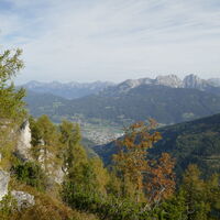 Haller Mauern und Gesäuse mit herbstlichem Vordergrund