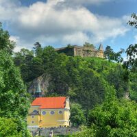 Burg und Bergkirche Pitten