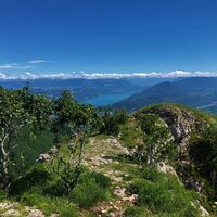 Pfad auf dem Felsen von Chanduraz
