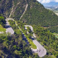 Haarnadelkurven in Niouc