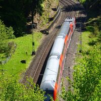 Ausfahrt der Schwarzwaldbahn aus dem Gaisloch-Tunnel