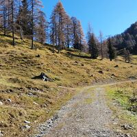14.4 km Links vom letzten Haus unmarkiert in Single