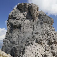 4 Seillängen führen auf den Gipfel des Roten Turms