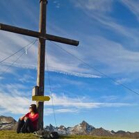 Rast beim Gipfelkreuz
