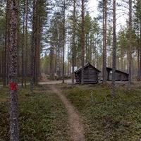 Die Hummastinvaara-Hütte liegt 25 km von der Route entfernt.