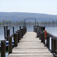 Steg an der Schiffslände