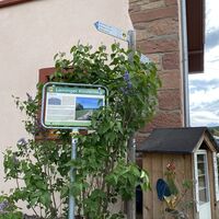 Neuhof, Leininger Klosterweg