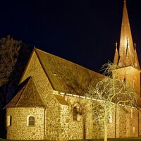 Die St.-Viti-Kirche Heeslingen im abendlichen Glanz