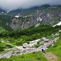 am Weg zu den Rieding Wasserfällen