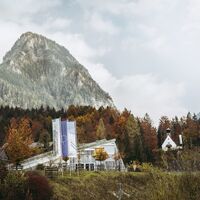 Nationalparkpavillon Gstatterboden mit Hubertuskapelle und Gstatterstein